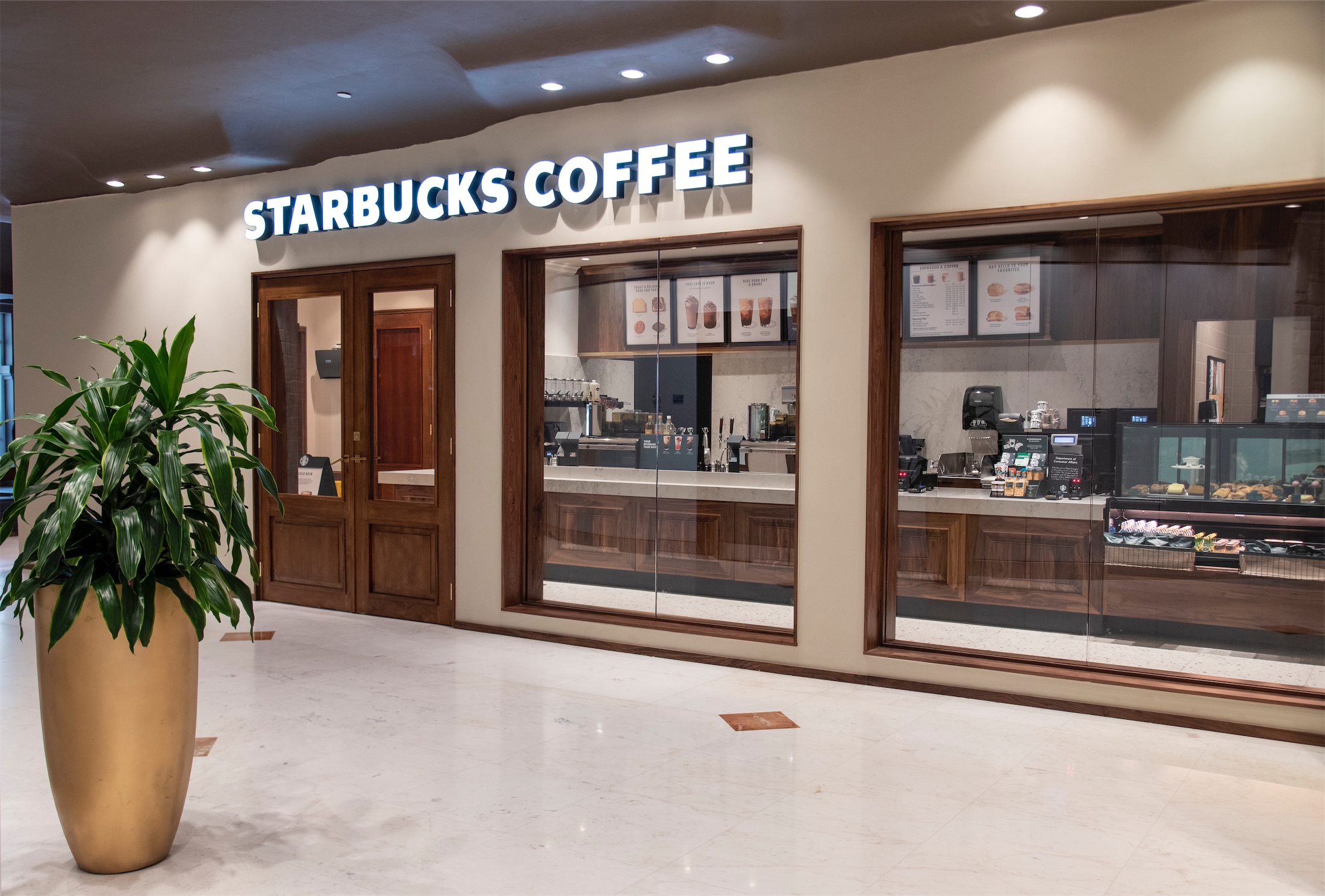 Starbucks Coffe | Fairmont El San Juan Hotel